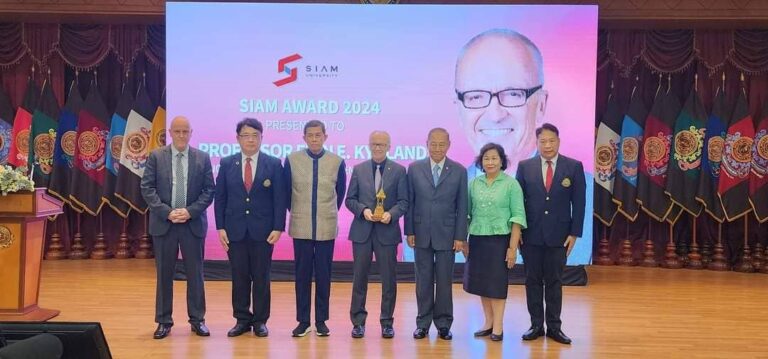 Nobel Laureate Prof Finn E. Kydland and Siam University Administration members